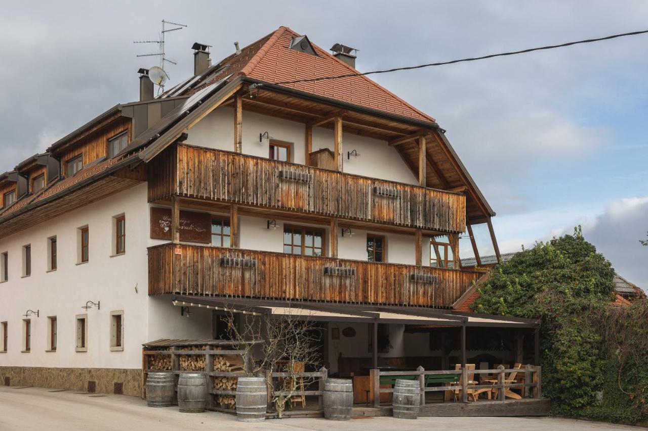 Guesthouse Novak Dvor المظهر الخارجي الصورة